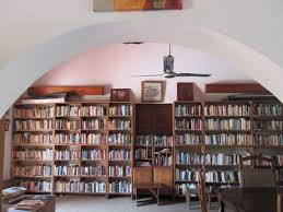 villa-karo-library-in-grand-popo.jpg