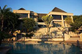 Elephant Hills Resort, a hotel in Victoria Falls